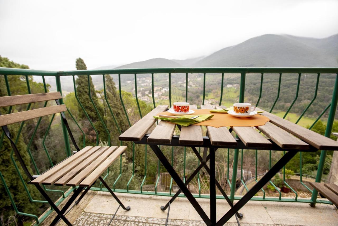 Relax Nell' Antico Borgo Villa Casperia Buitenkant foto